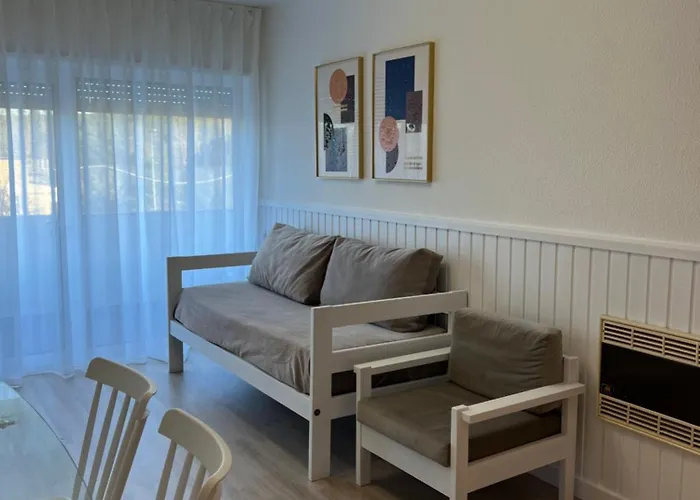 库里亚俱乐部酒店 3*