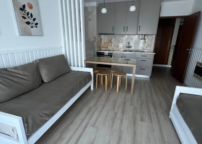 库里亚俱乐部酒店